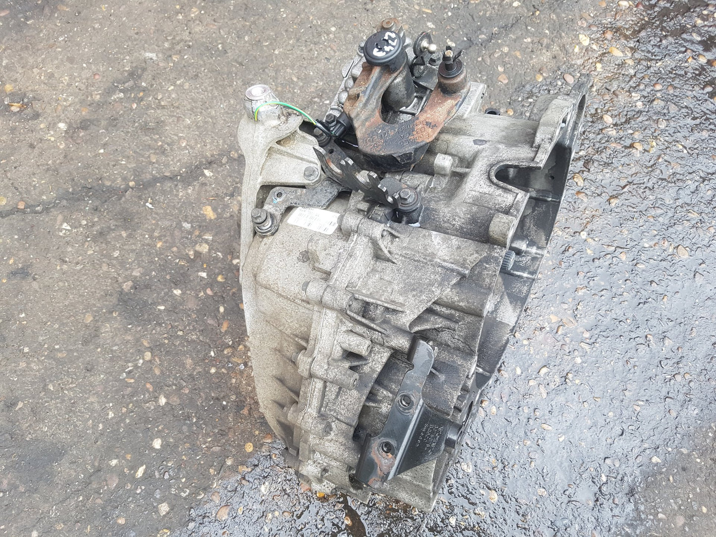 2006 - 2010 Volvo V50  Estate Manual Gearbox 9482377