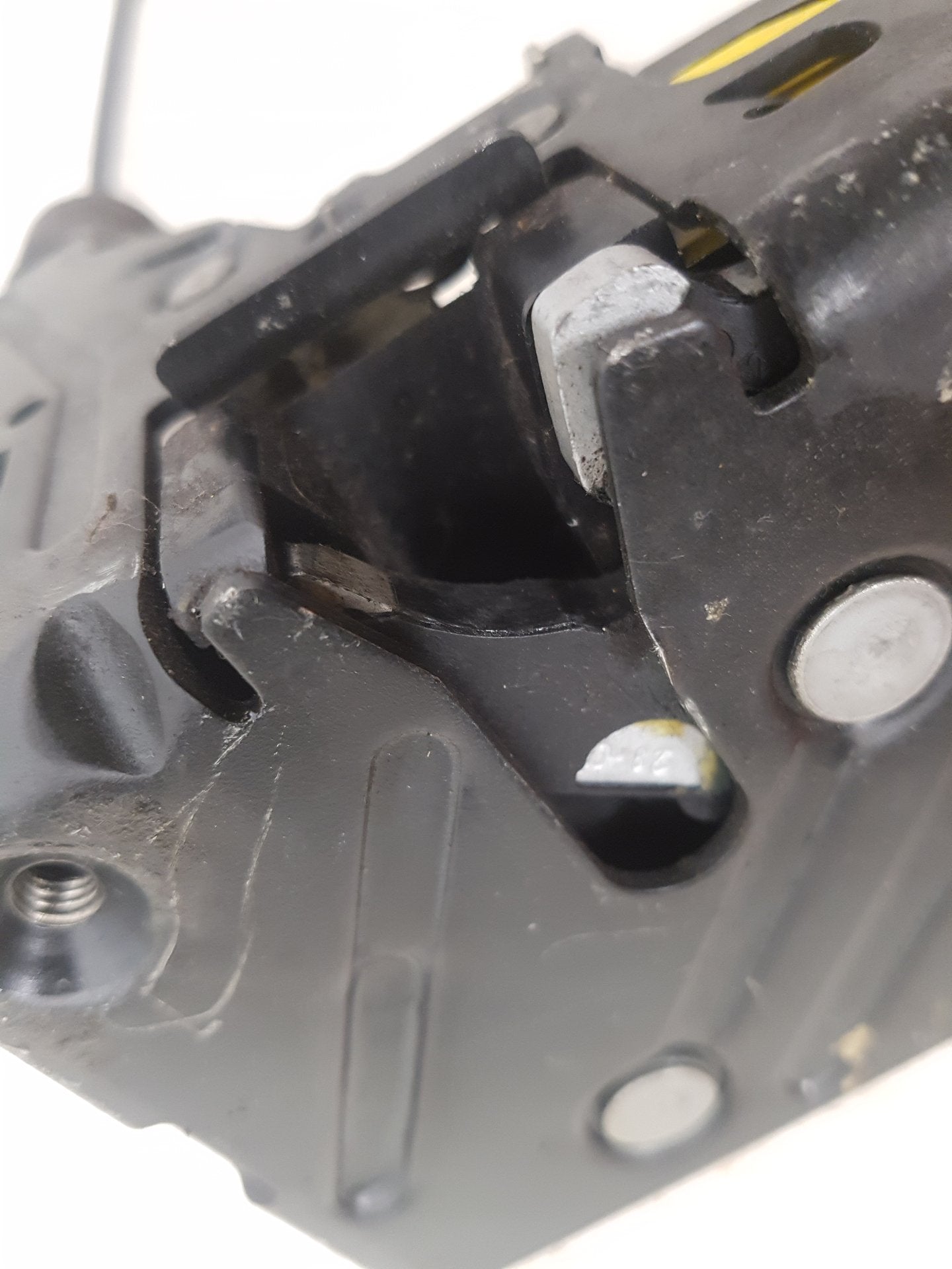 2007 Volvo V70  Estate Right Front Door Lock Actuator