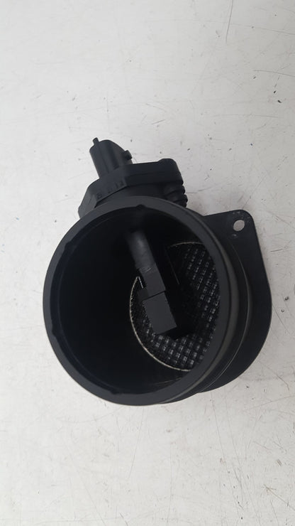 2002 - 2005 Volvo S60  Saloon Air Flow Meter 8670115