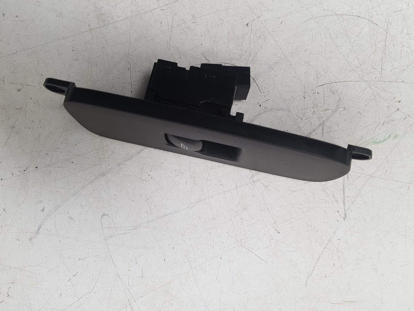 2010 - 2017 Volvo XC60  Estate Left Front Window Switch 31394850