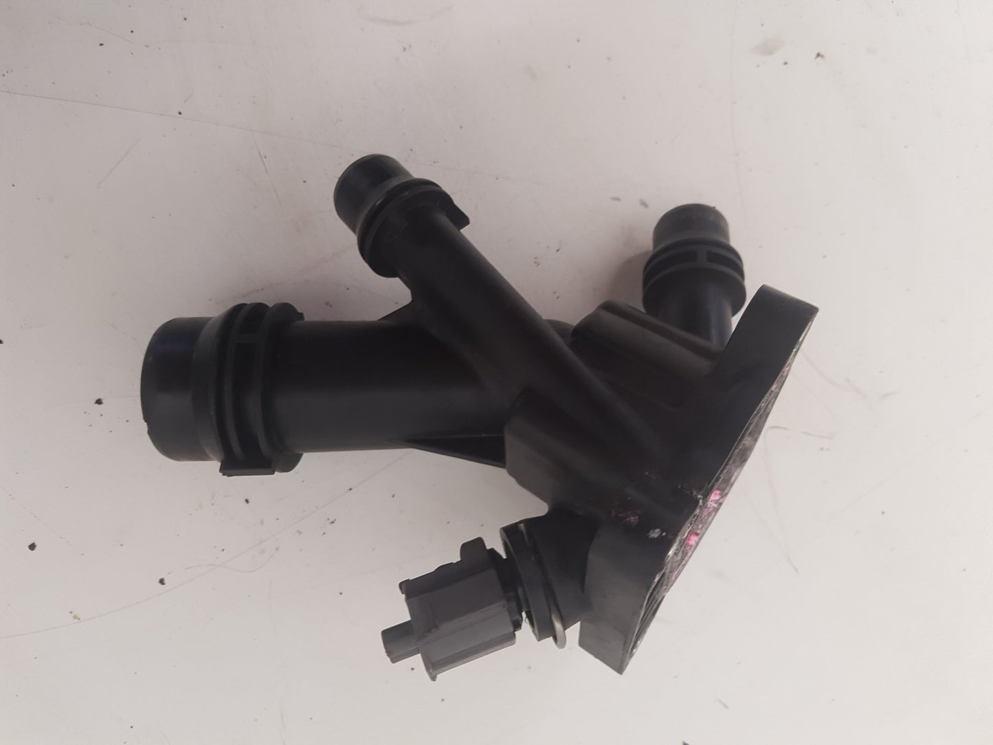 2009 - 2013 Volvo V60  Estate THERMOSTAT HOUSING/TEMP SENSOR 31293556