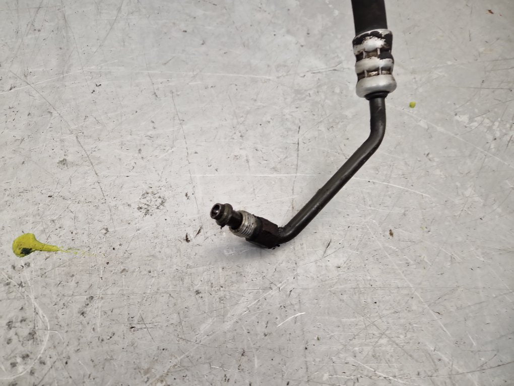 2003 - 2004 Volvo S60  Saloon Power Steering Pump Pipe 30680255