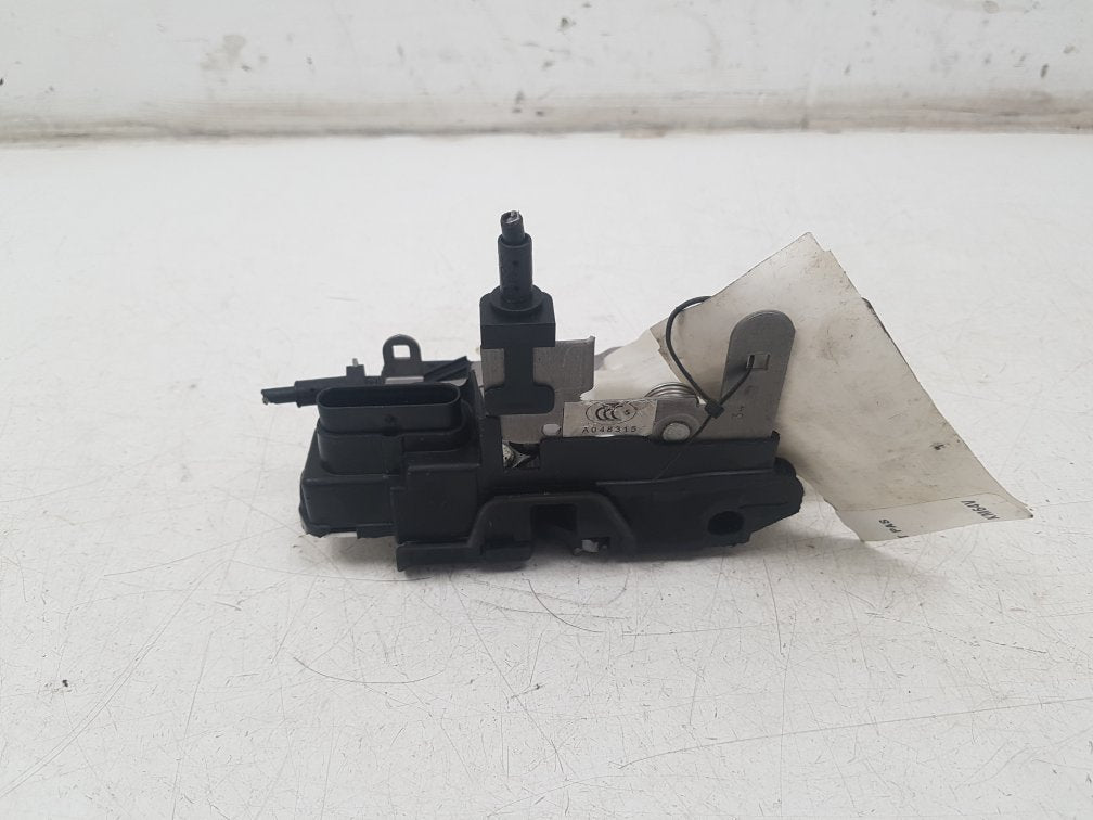 2013 - 2019 Volvo V40  Hatchback Left Front Central Locking Solenoid 31391824