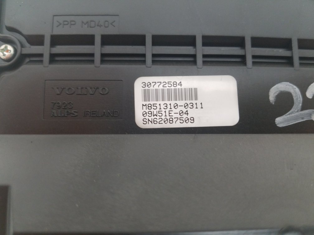 2009 - 2013 Volvo XC60  Estate Dash Display Unit 30772584