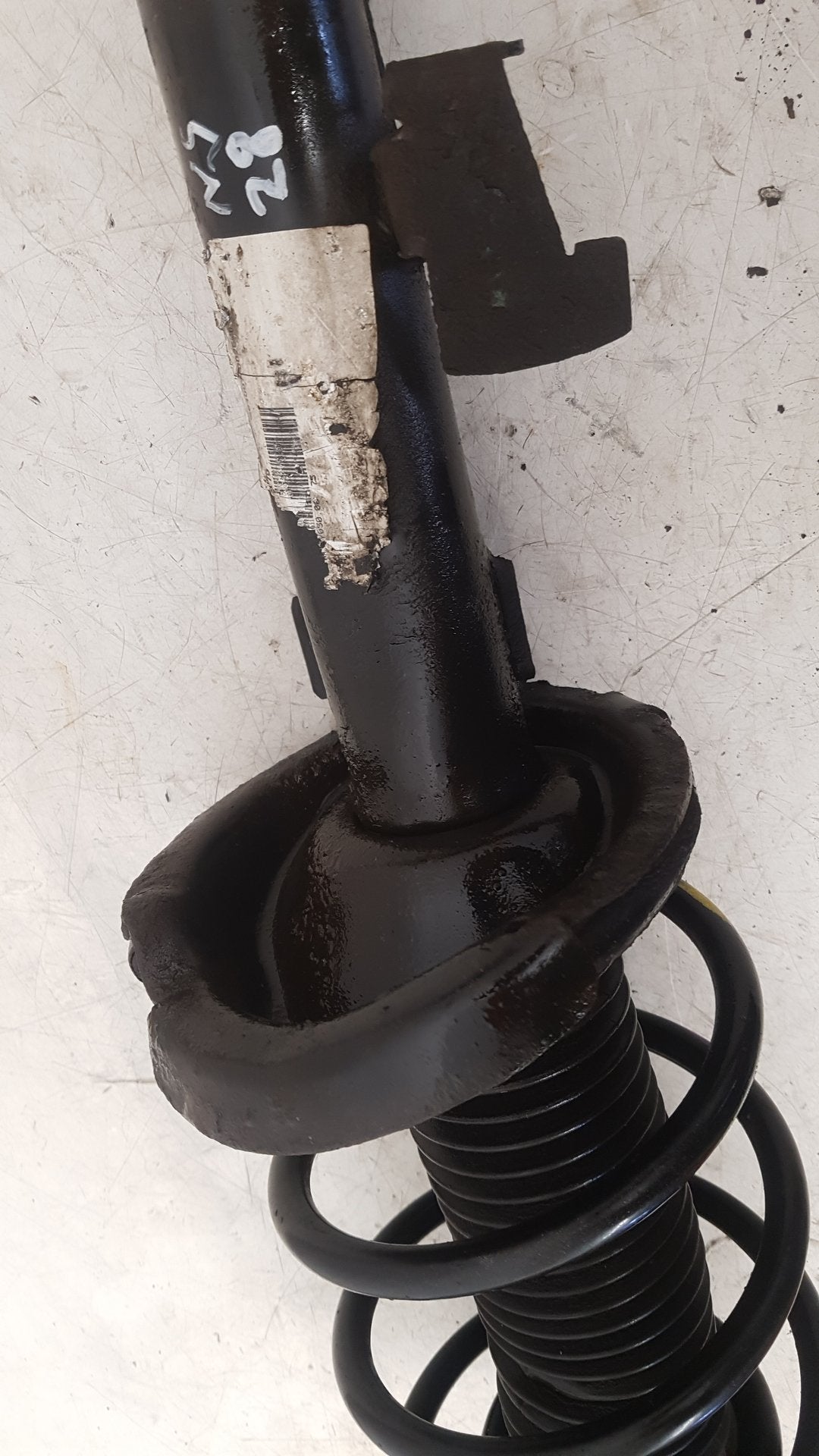 2009 Volvo C30  Hatchback Right Front Strut 6N51-18045