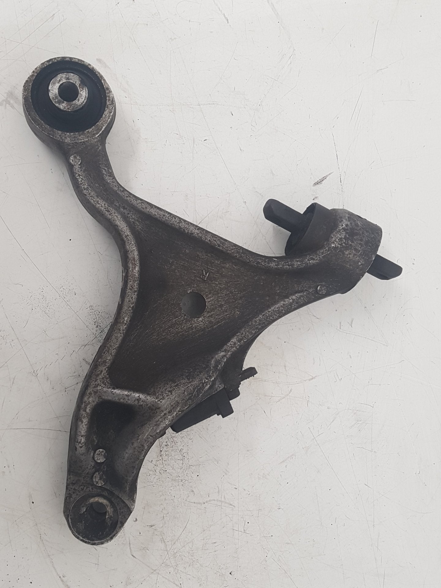2006 Volvo V70  Estate Right Front Lower Control Arm
