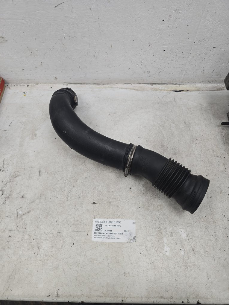 2000 - 2007 Volvo XC70  Estate Intercooler Pipe 30714480