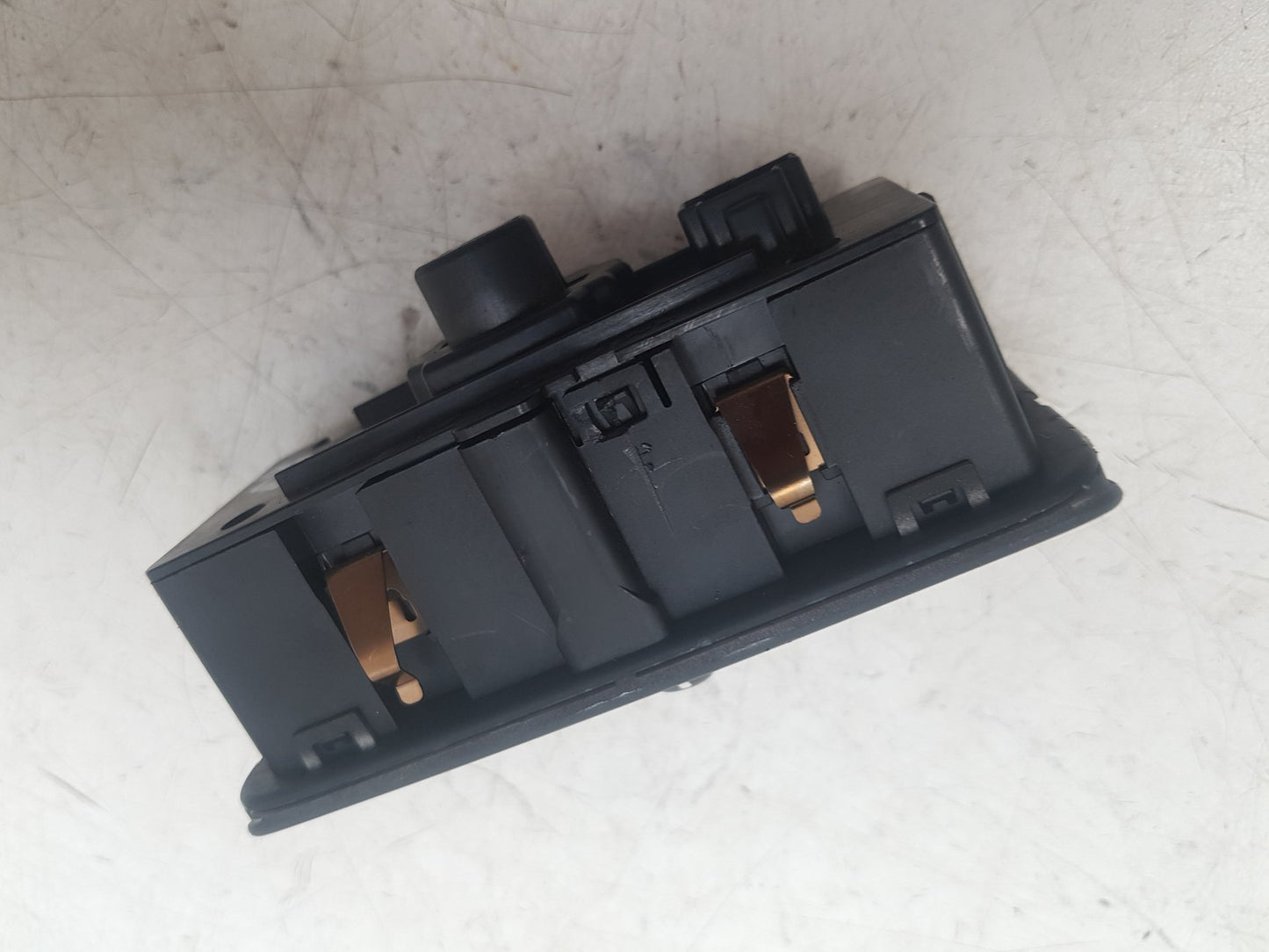 2010 - 2016 Volvo S80  Saloon Headlight Switch 30739415