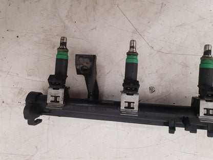 2006 - 2012 Volvo C30  Hatchback Injection Rail 5M5G-9H487