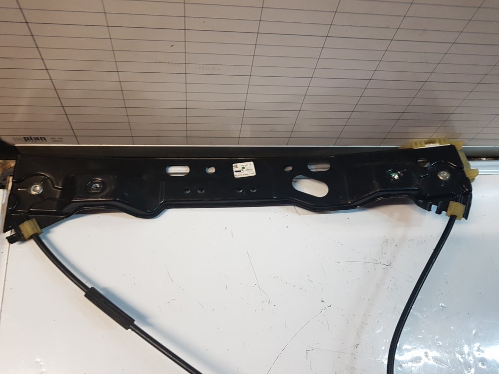 2010 Saab 95  Saloon WINDOW REG MOTOR (PASSENGER SIDE FRONT) 12823438