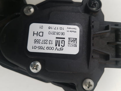2010 - 2012 Saab 9-5  Saloon Accelerator Pedal 13237356