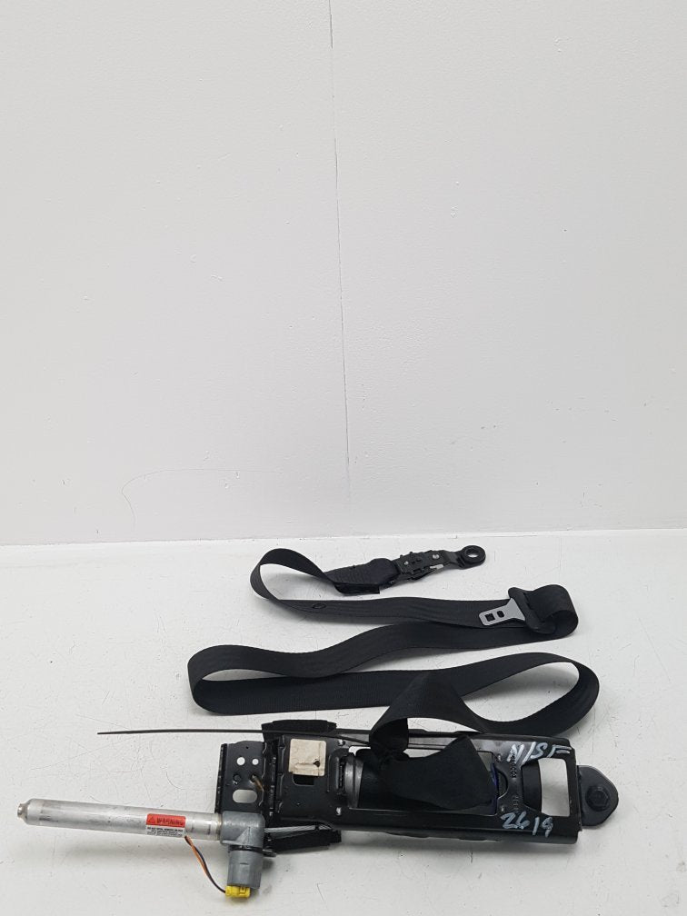 2004 - 2010 Volvo V50   Estate Left Front Seat Belt 8639693