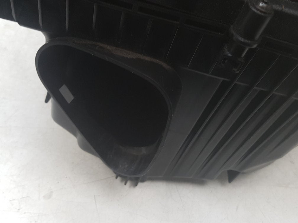 2015 Volvo S60  Saloon Air Filter Box 2991844