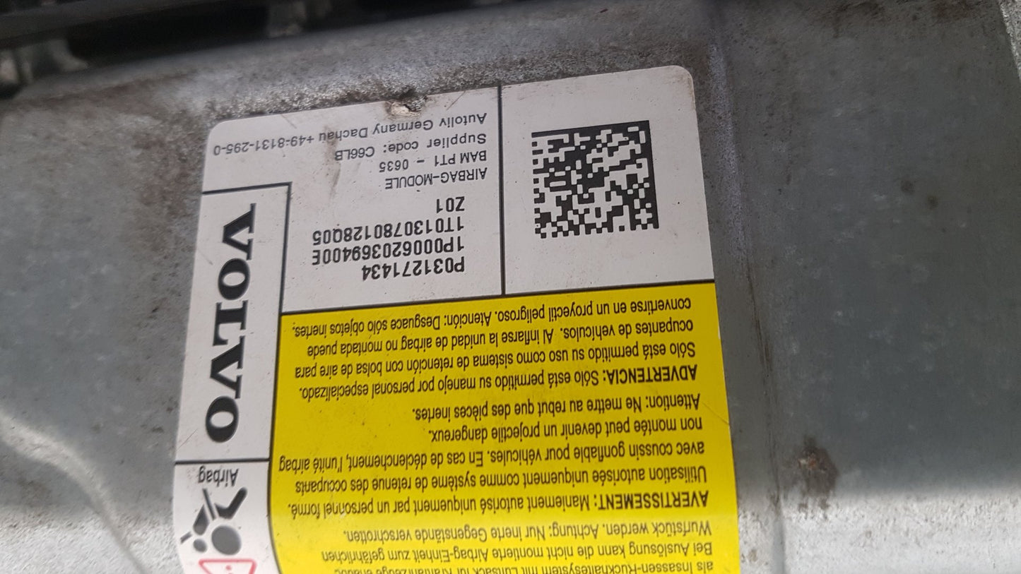 2012 - 2016 Volvo V40  Hatchback Right Airbag 31271434