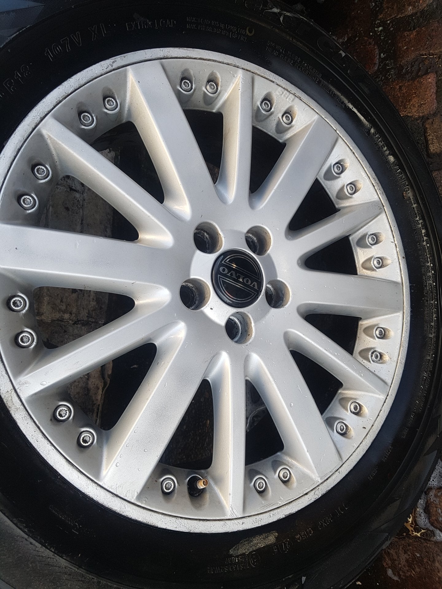 2002 - 2006 Volvo XC90  Estate Alloy Wheel Set 8694443