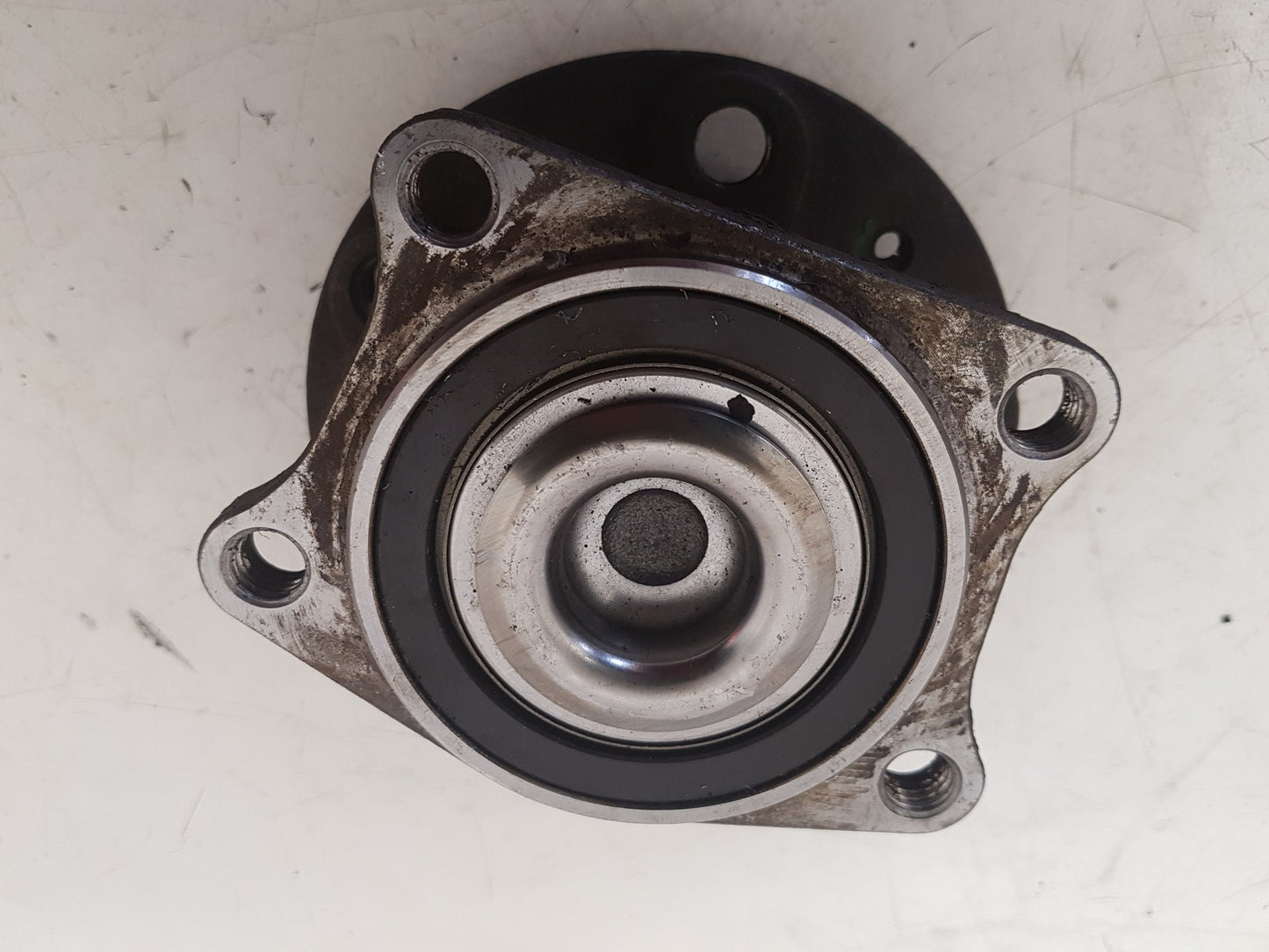 2005 Volvo S60  Saloon HUB BEARING (DRIVER SIDE REAR)