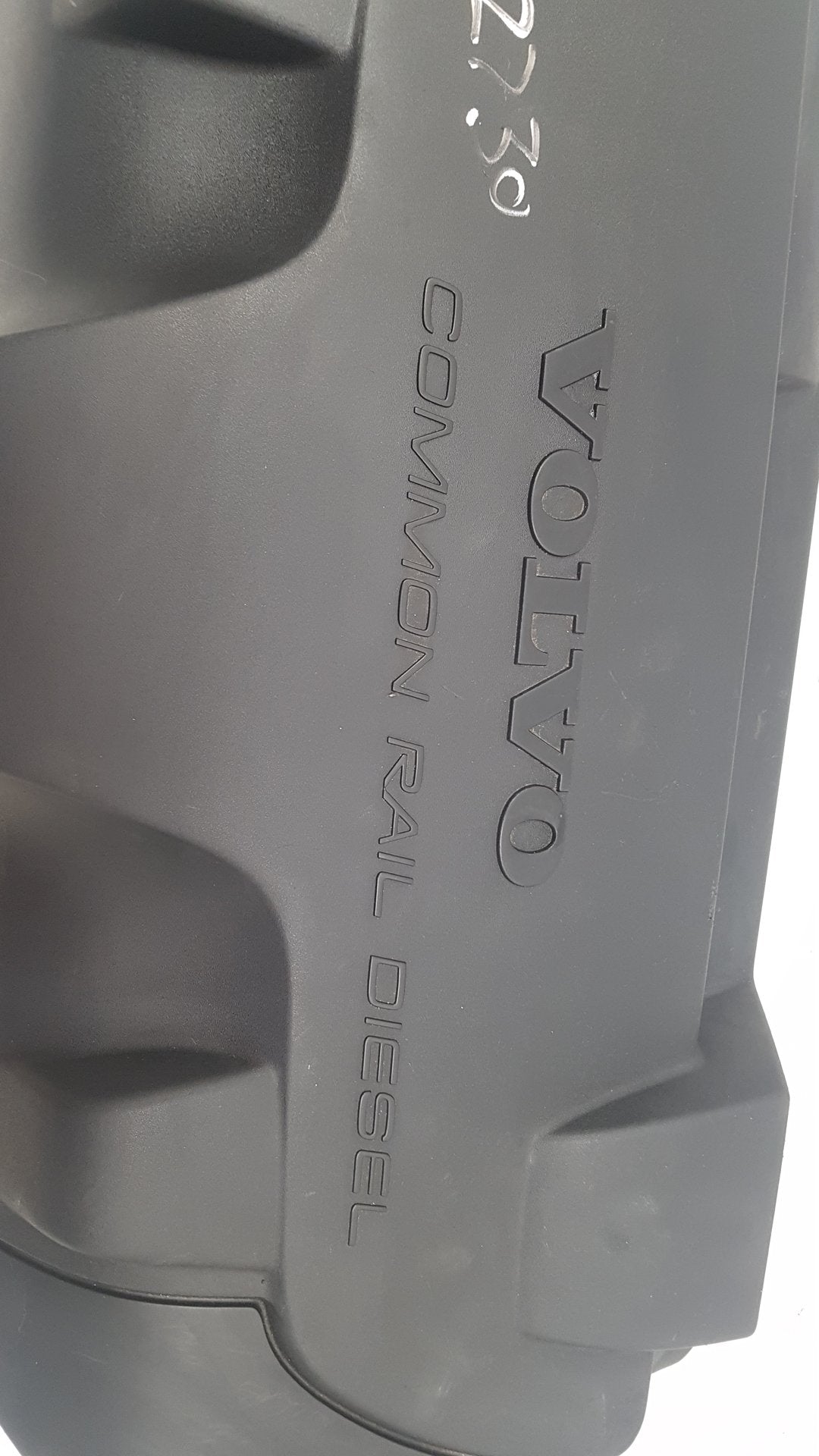 2001 - 2010 Volvo S60  Saloon Engine Cover 8653495