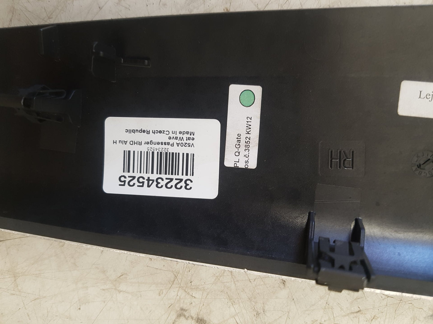 2017 - 2025 Volvo V90 235, 236 Estate DASHBOARD FACIA 32234525
