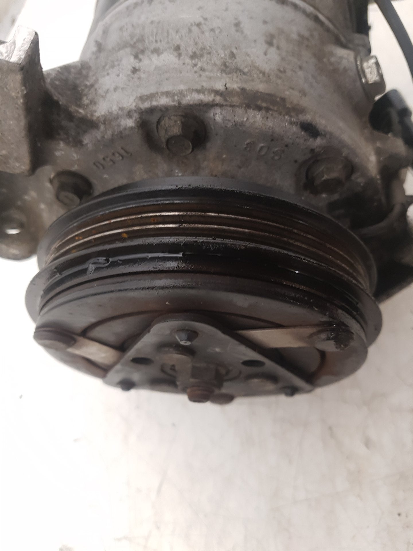 2011 - 2014 Volvo V60 I 155 Estate A/C Compressor 31315453