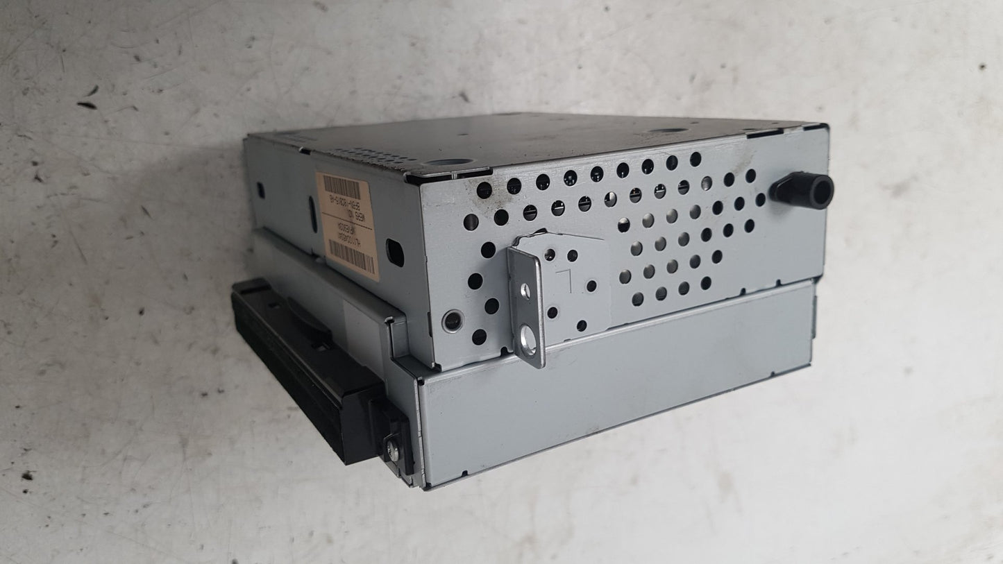 2006 - 2013 Volvo C30  Hatchback CD Player 31344871