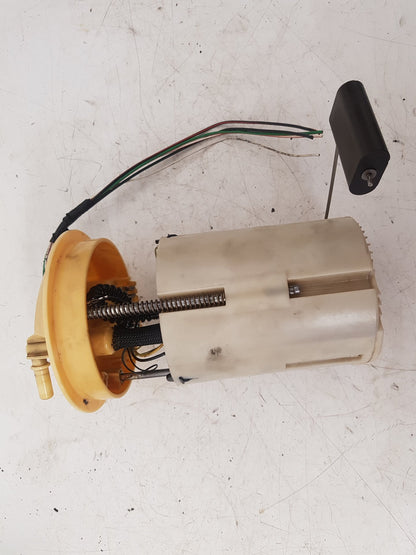 2006 - 2010 Volvo C70  Convertible Fuel Pump 30792206