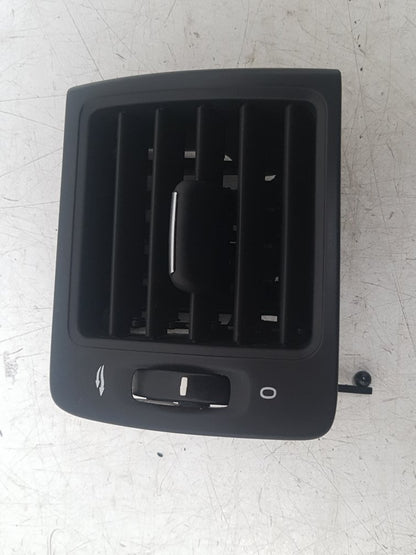 2005 - 2012 Volvo S40  Saloon AIR VENT (DRIVER SIDE FRONT) 39888290