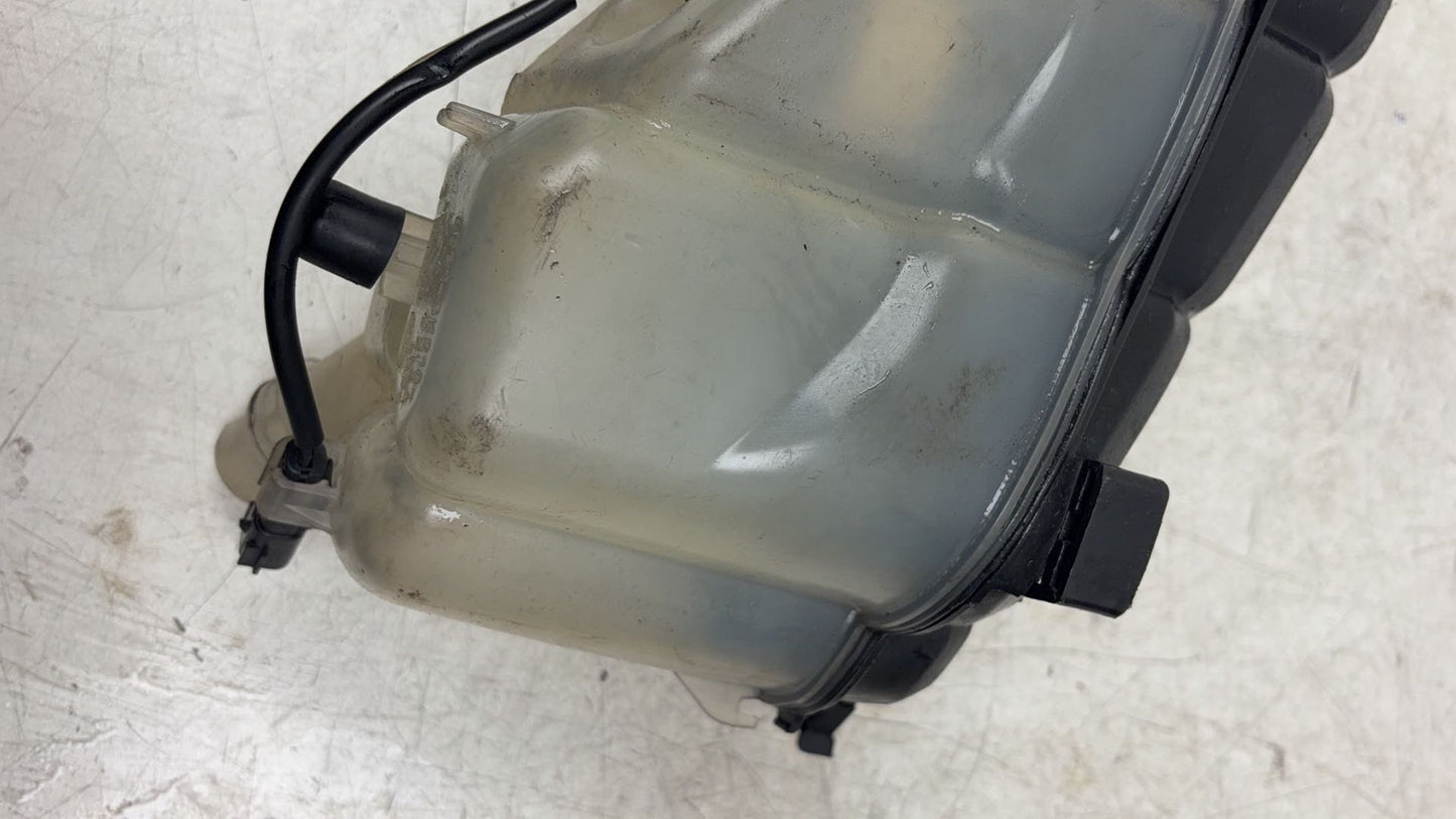 2010 - 2017 Volvo XC60  Estate Radiator Pressure Bottle 6G91-8K218-D2L4A