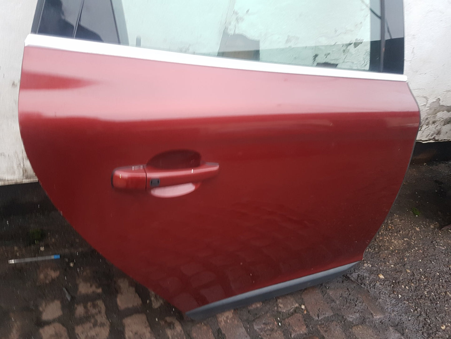 2010 - 2017 Volvo XC60  Estate DOOR - (REAR DRIVER SIDE) 31402418