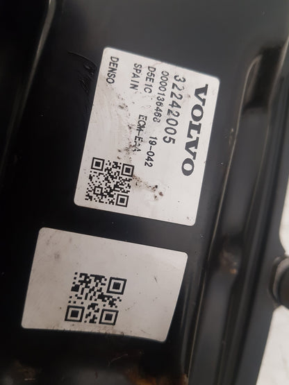 2017 - 2026 Volvo V60 II 225 Estate Engine ECU 32242005