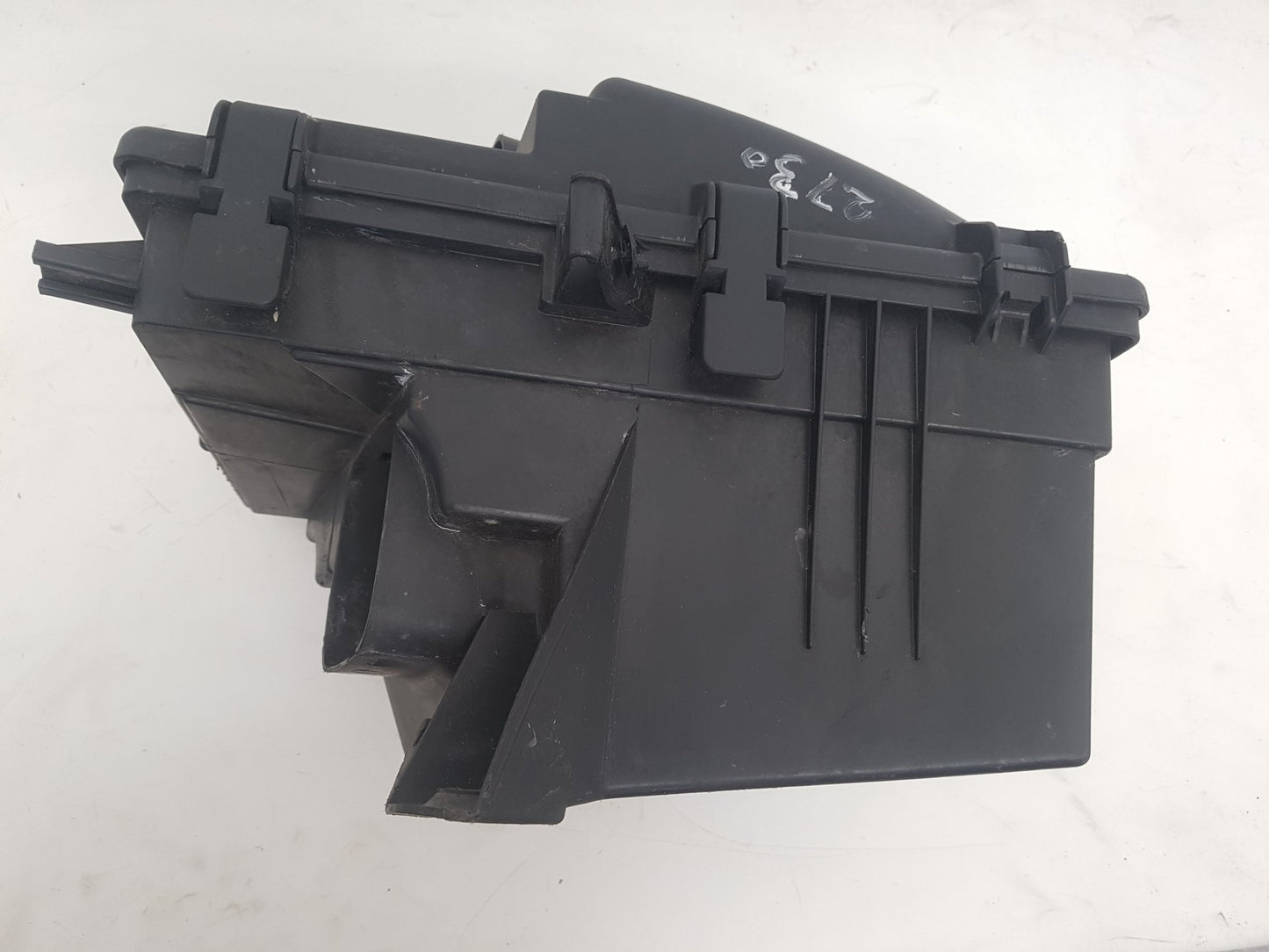 2001 - 2004 Volvo S60  Saloon Air Filter Box 8626061