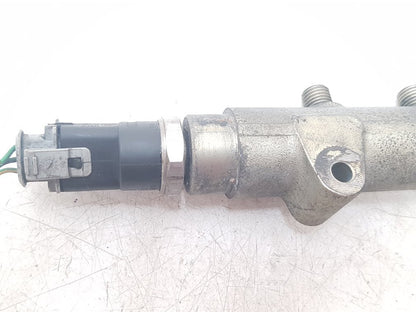 2002 - 2006 Volvo XC90  Estate Injection Rail 0445215015 30622085 0 445 215 015