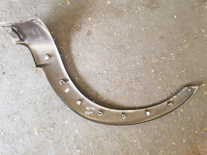 2000 - 2007 Volvo XC70  Estate Right Front Wheel Arch Moulding 30678044