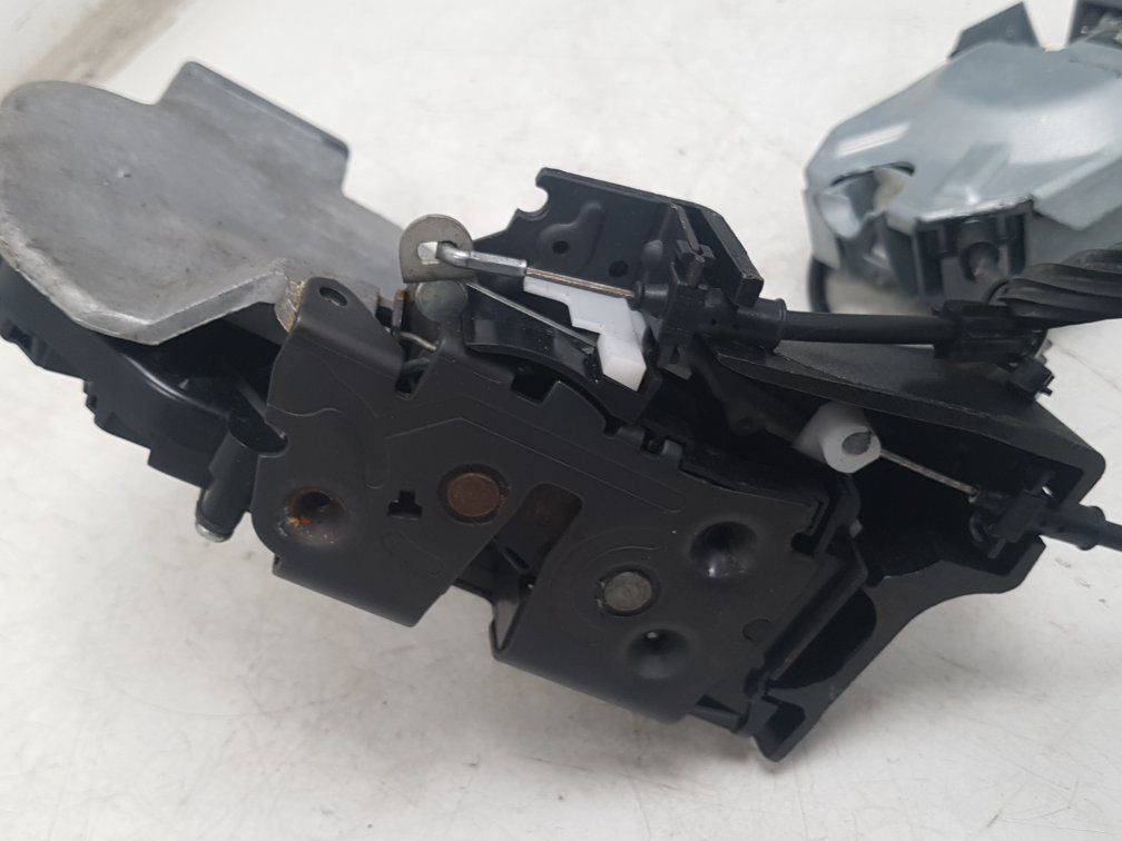 2008 - 2009 Volvo C70  Convertible Left Front Door Lock Actuator 30632850