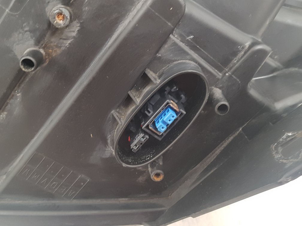 2008 Saab 9-3  Saloon Right Headlight 12770146