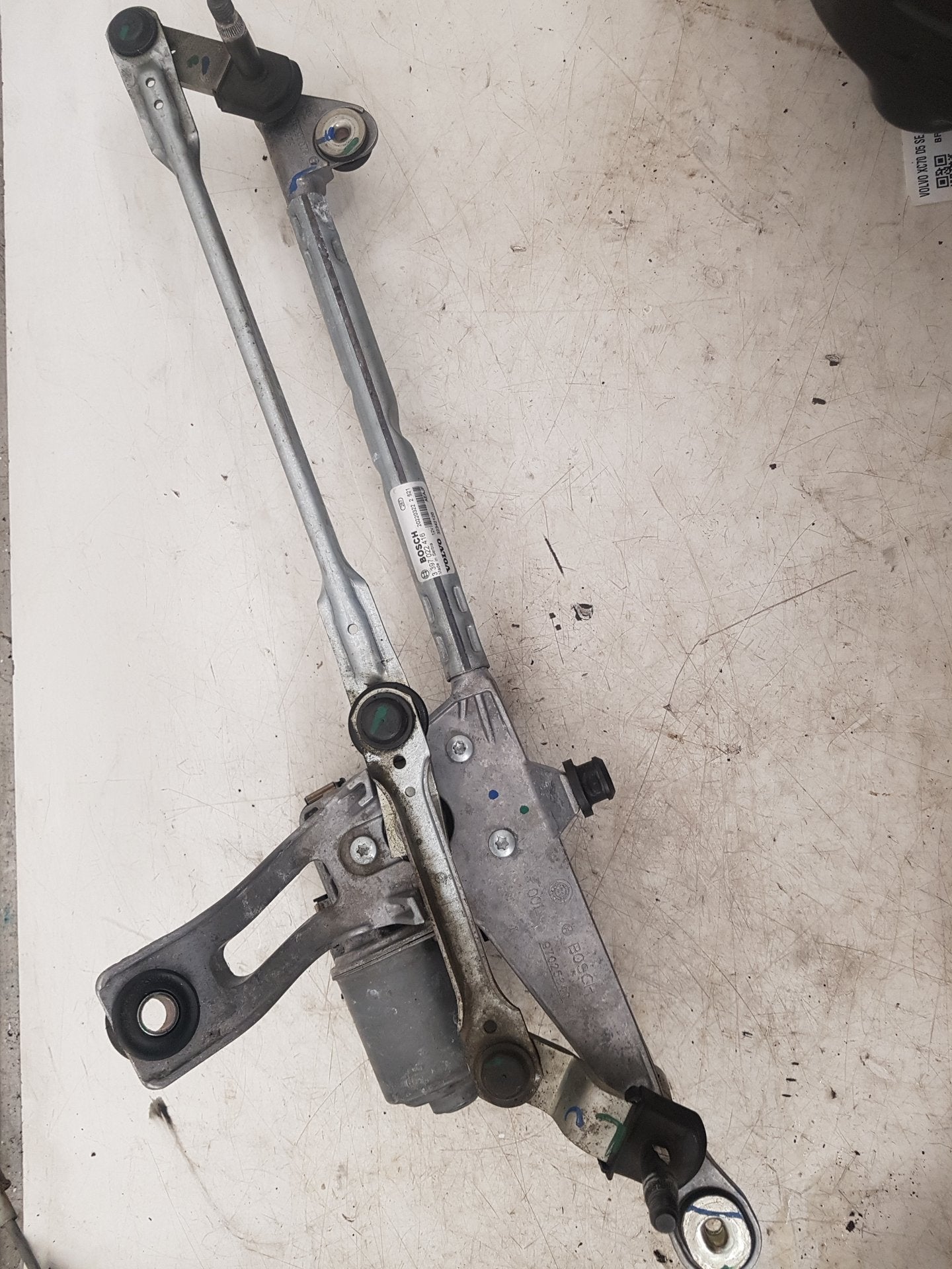 2017 - 2025 Volvo V90 235, 236 Estate WIPER LINKAGE AND MOTOR 32342120