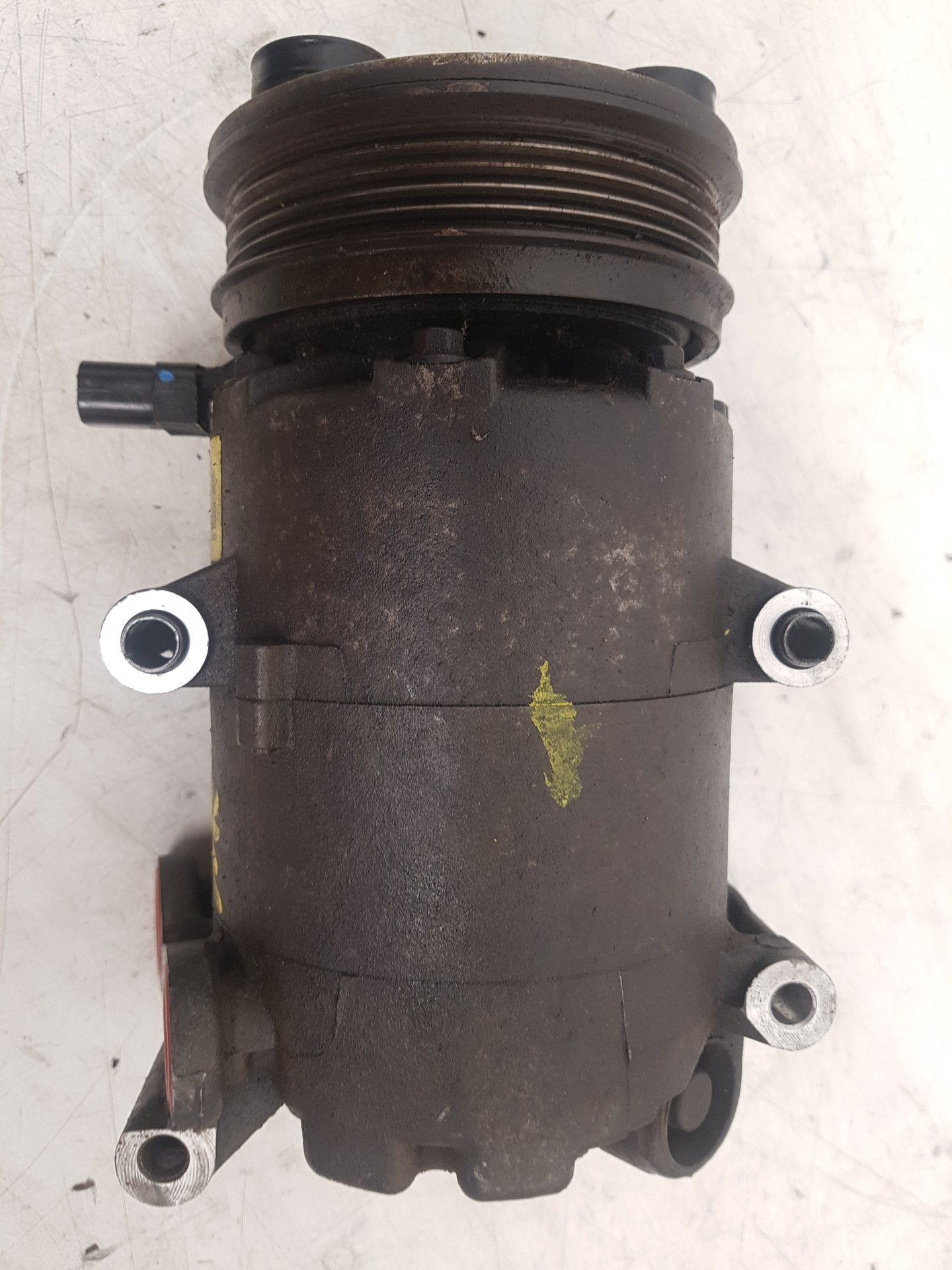 2004 - 2010 Volvo V50   Estate A/C Compressor 3M5H19D629PH