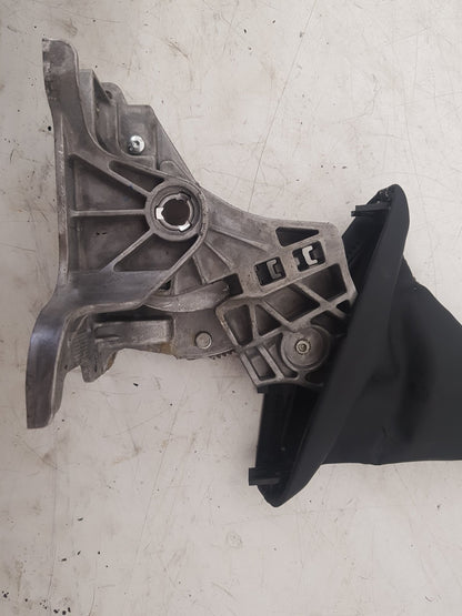 2012 - 2016 Volvo V40  Hatchback Handbrake Assembly 11330161