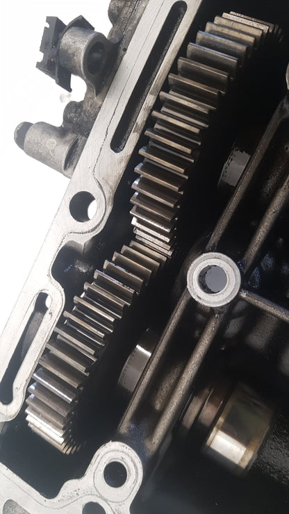 2007 - 2015 Saab 9-3  Estate ROCKER VALVE COVER 55214530