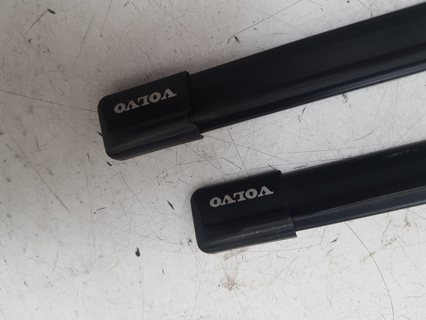 2013 - 2019 Volvo V40 III 525 Hatchback FRONT WIPER ARMS (PAIR) 31276063