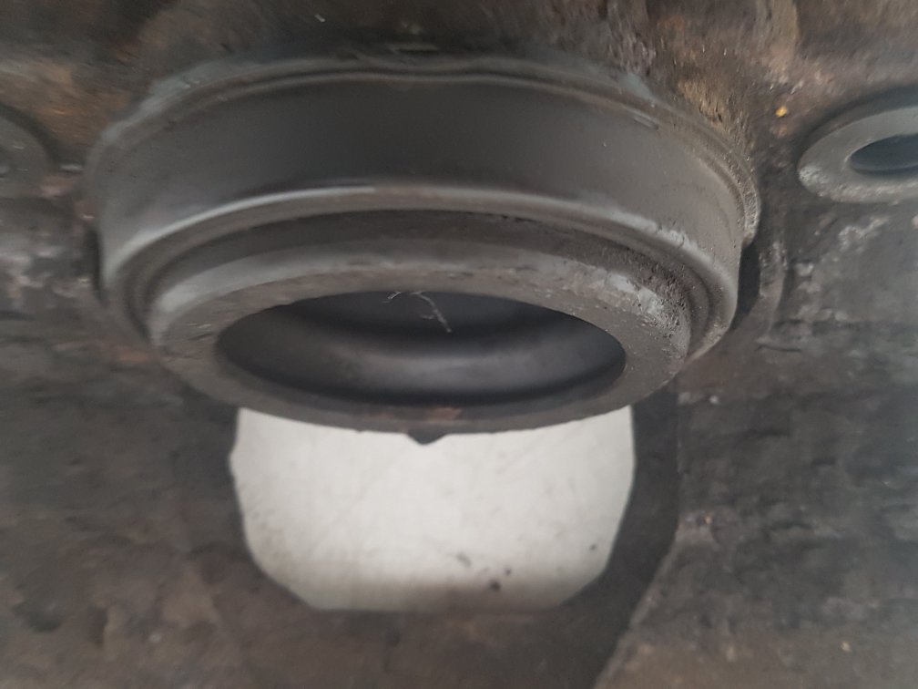 2015 Volvo S60  Saloon Right Front Caliper 8603754