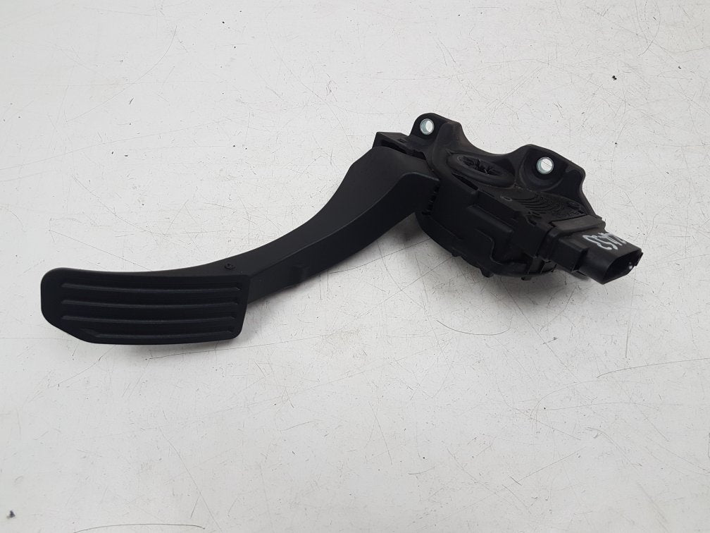 2010 - 2013 Volvo V60  Estate Accelerator Pedal 31329371