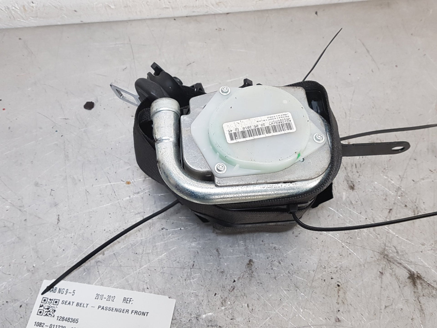 2010 - 2012 Saab 95  Saloon Left Front Seat Belt 12848365