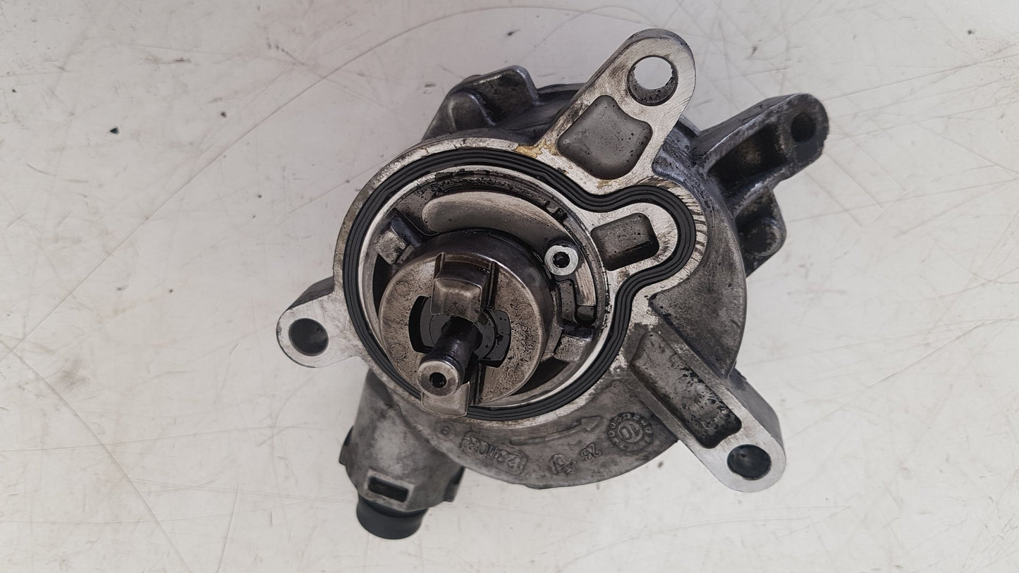 2008 - 2011 Volvo V70  Estate Vacuum/Air Pump 31219463