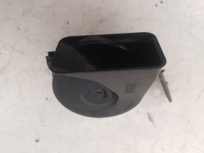 2012 - 2016 Volvo V40  Hatchback Horn 0024082012