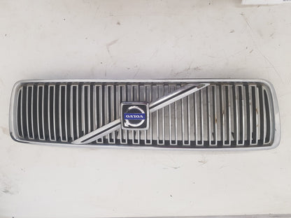 1998 - 2002 Volvo S80   FRONT GRILL 9484081