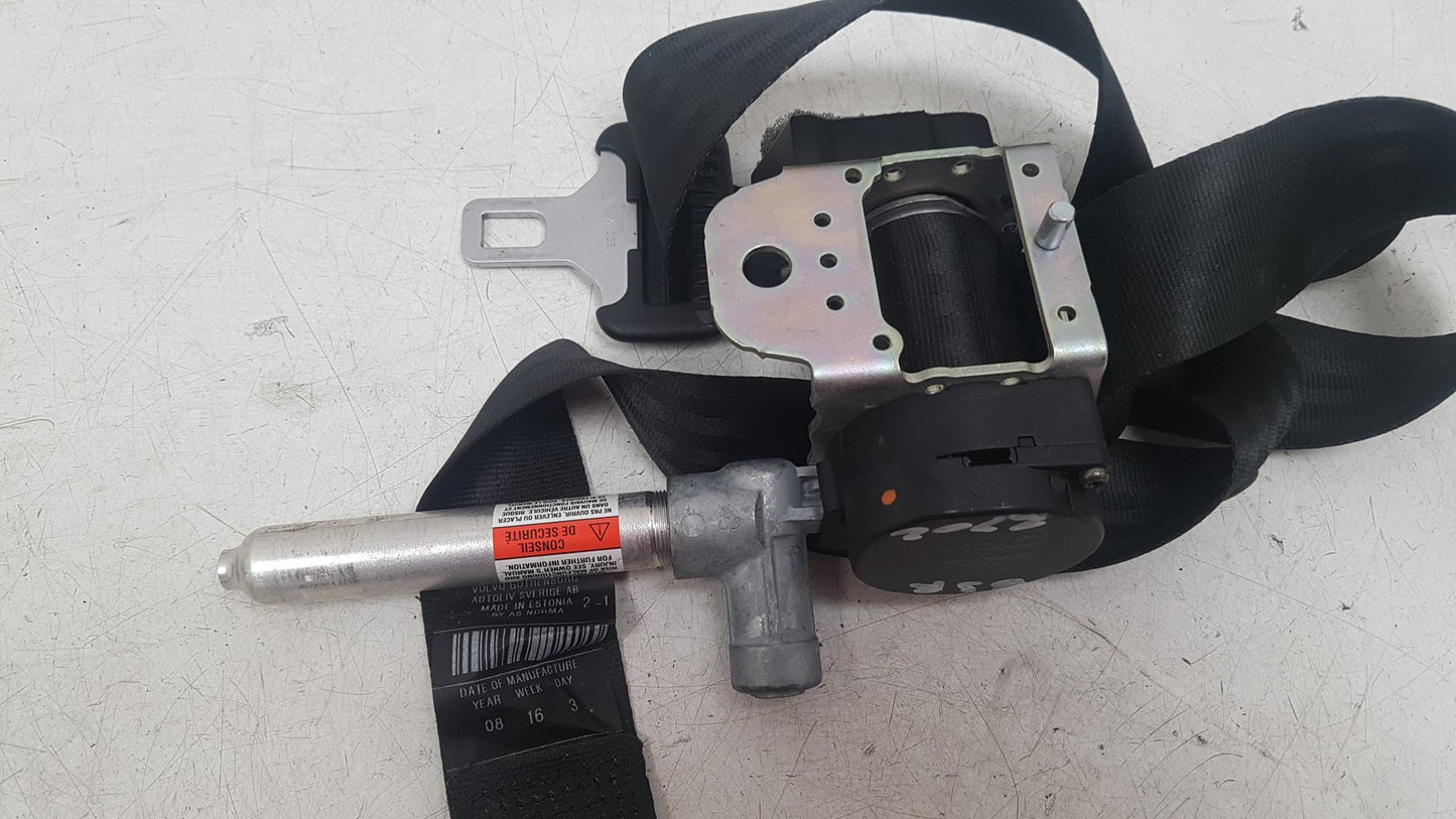 2004 - 2010 Volvo S40  Saloon Right Rear Seat belt 8639549