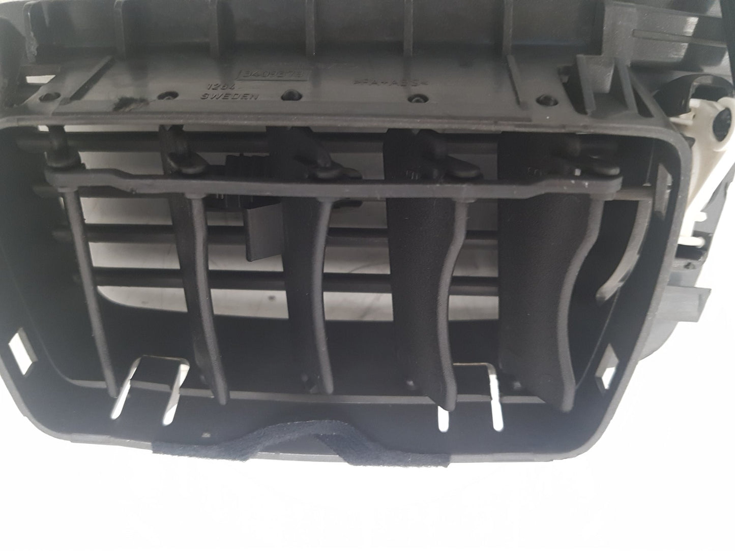 2000 - 2007 Volvo XC70  Estate AIR VENT (PASSENGER SIDE FRONT) 3409378