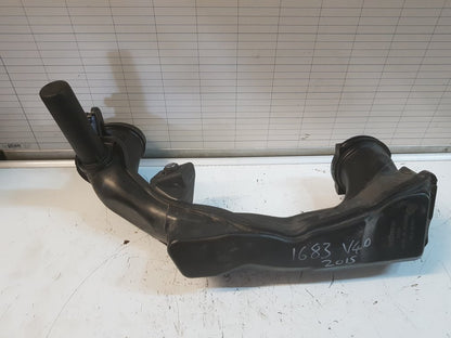 2012 - 2016 Volvo V40  Hatchback INTAKE PIPE 31370135