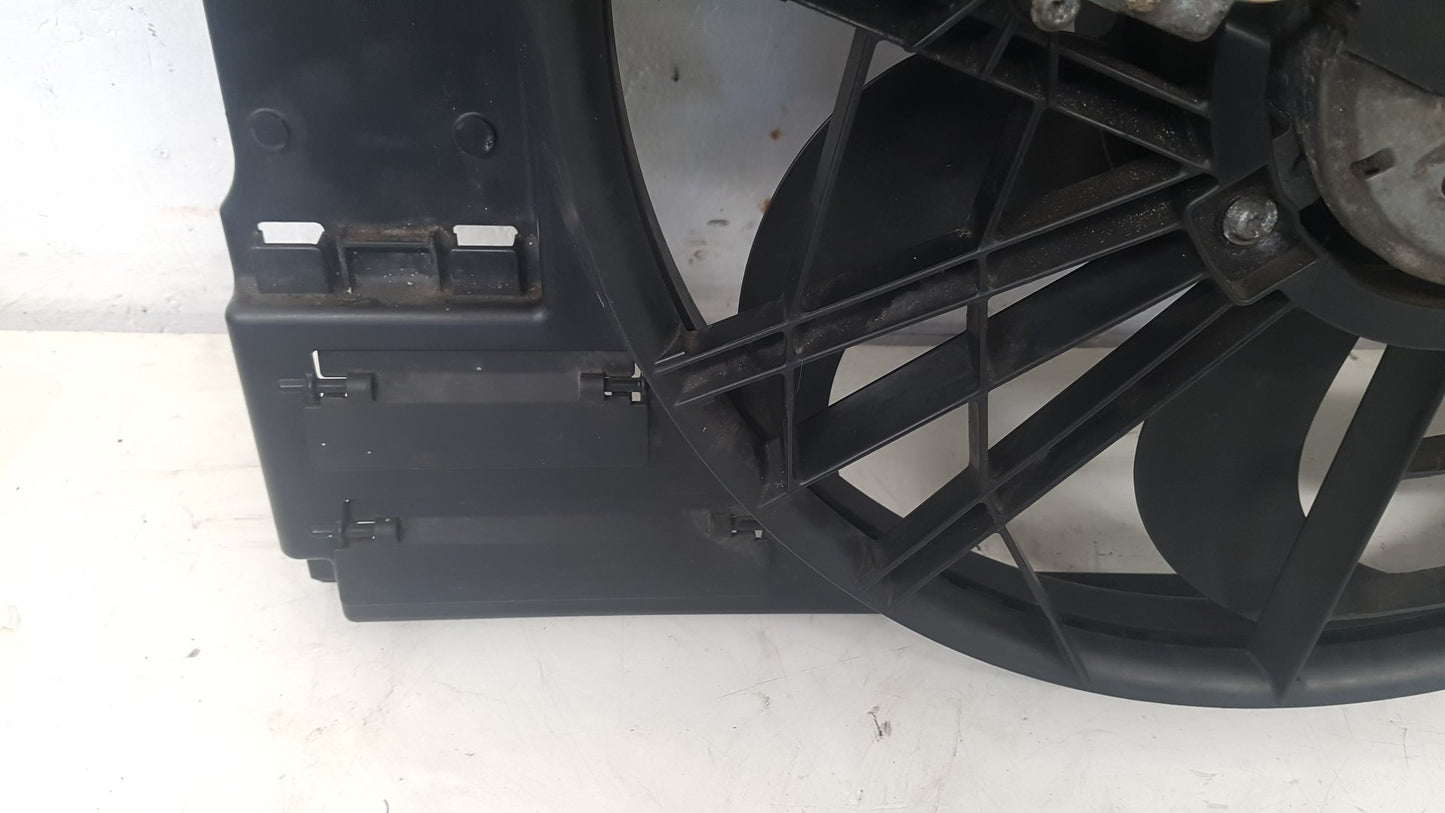 2004 - 2007 Volvo V50  Estate RADIATOR FAN & COWLING (A/C CAR) 3M518C607GB