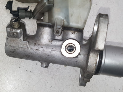2005 - 2015 Saab 9-3  Estate Brake Master Cylinder 32067070